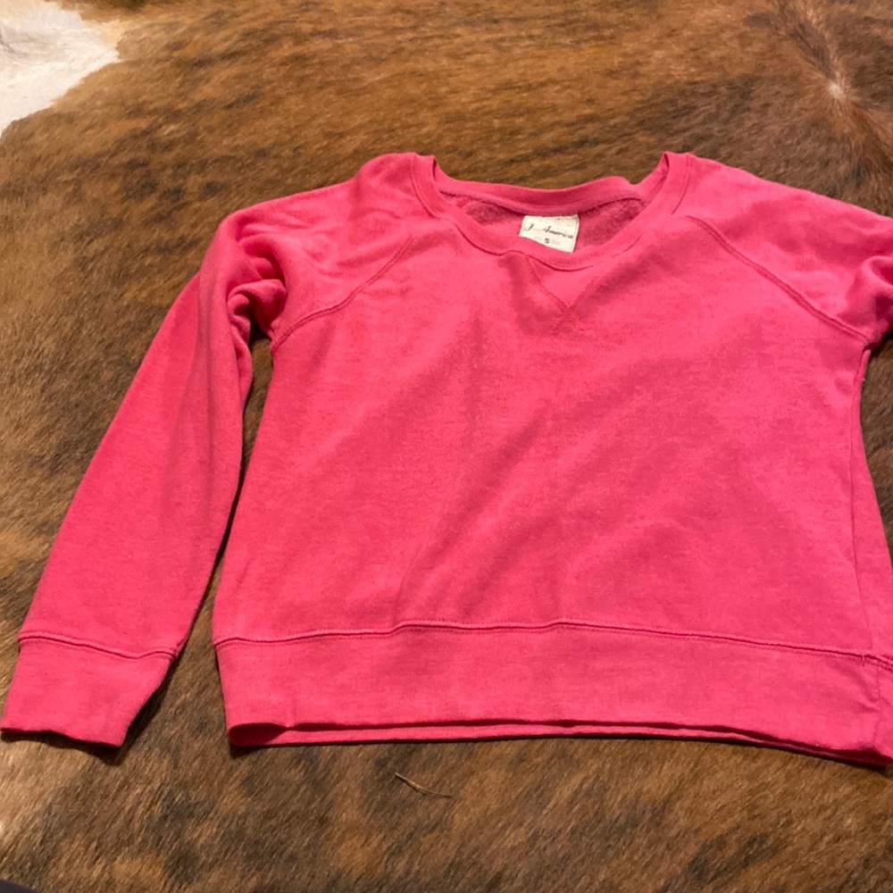 J. American Pink sweatshirt like top